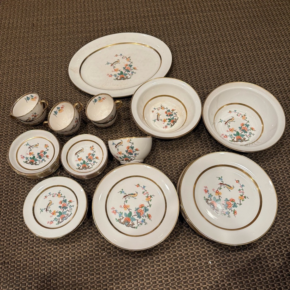 Johnson Bros England Pareek Gold Trim Bird Floral Design Set